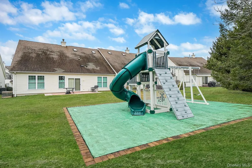 109 Constantine Way Mount Sinai NY 11766