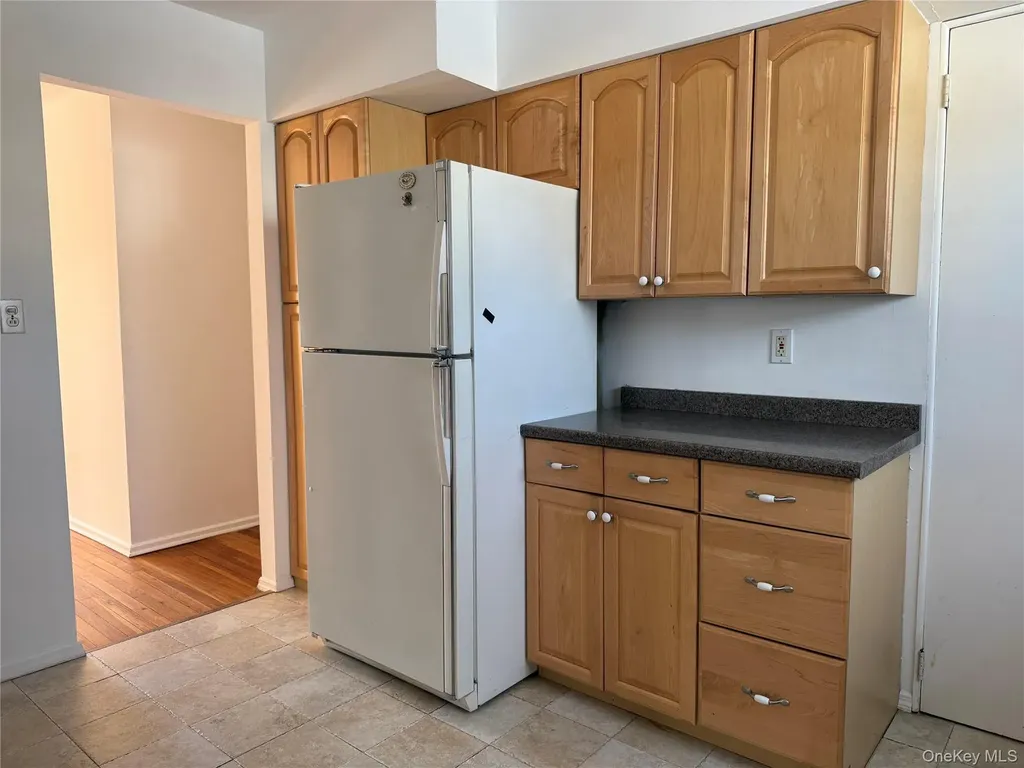 9 Hayrick Lane Commack NY 11725