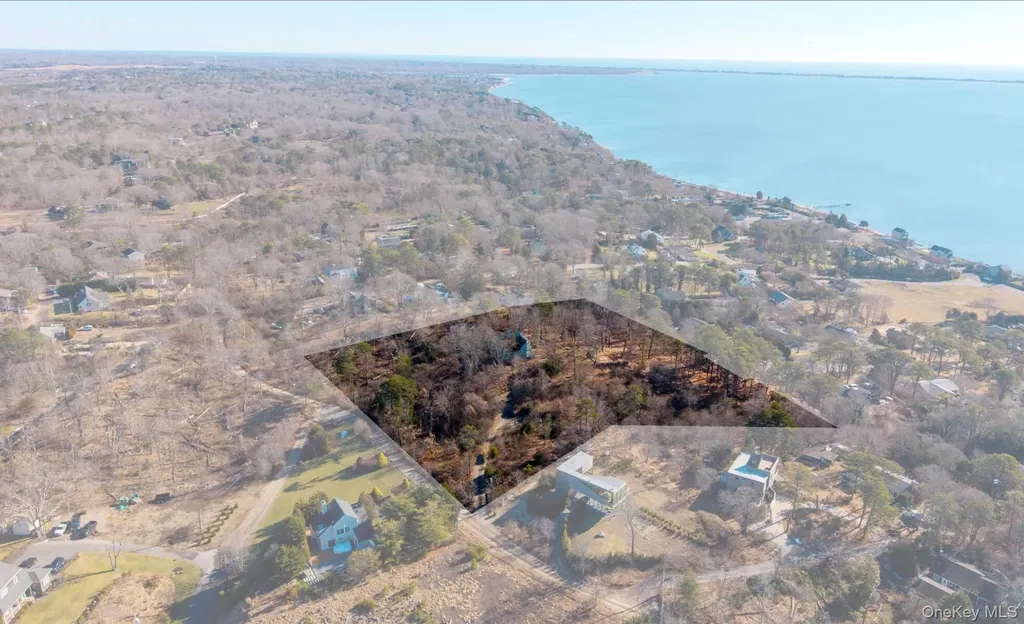 32 Old Canoe Place Road Hampton Bays NY 11946