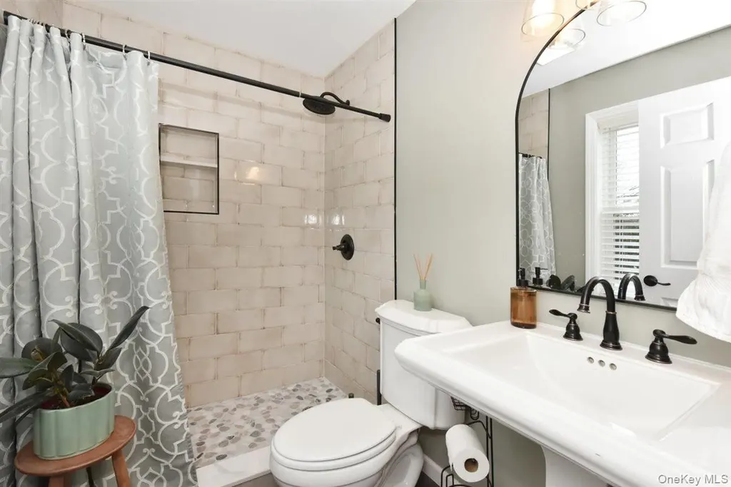 3 Berryhill Lane Bethpage NY 11714