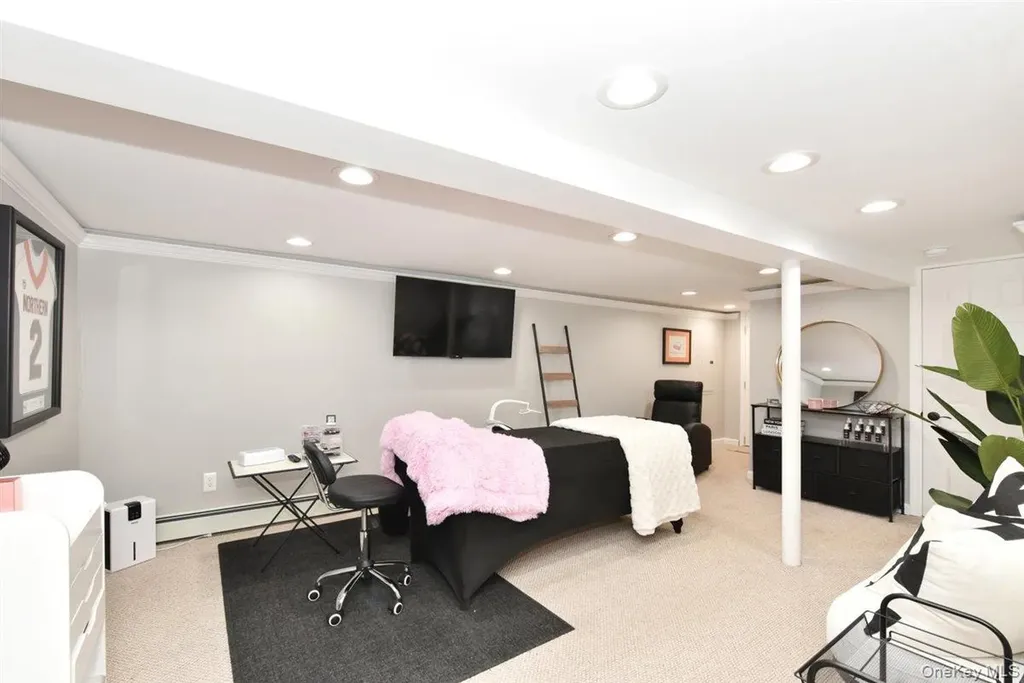 3 Berryhill Lane Bethpage NY 11714
