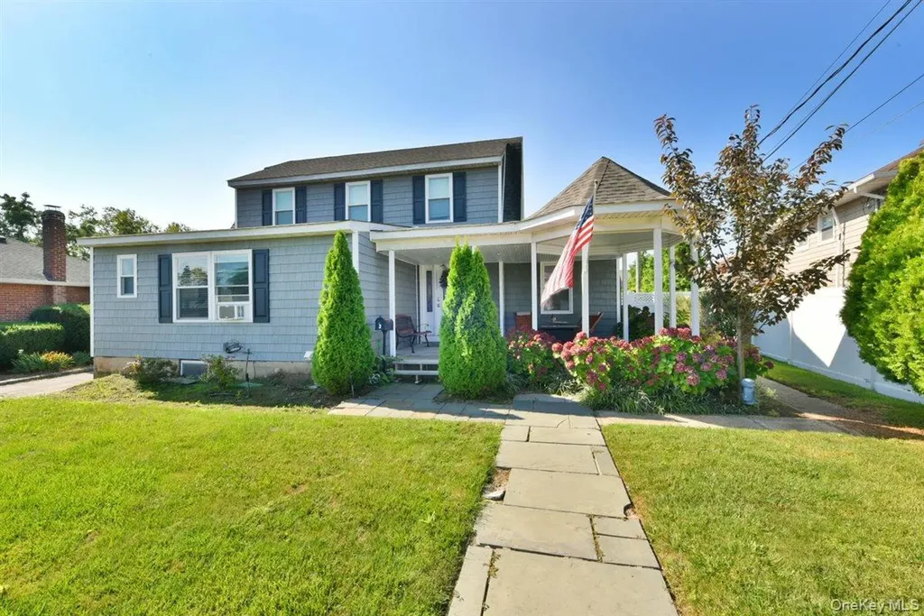 3 Berryhill Lane Bethpage NY 11714
