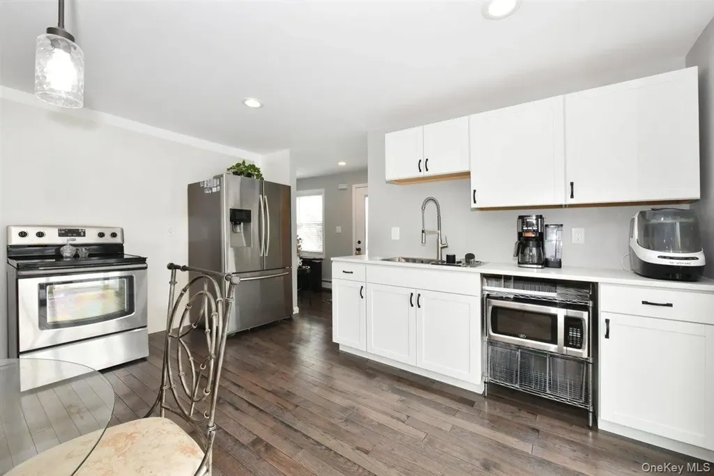 3 Berryhill Lane Bethpage NY 11714