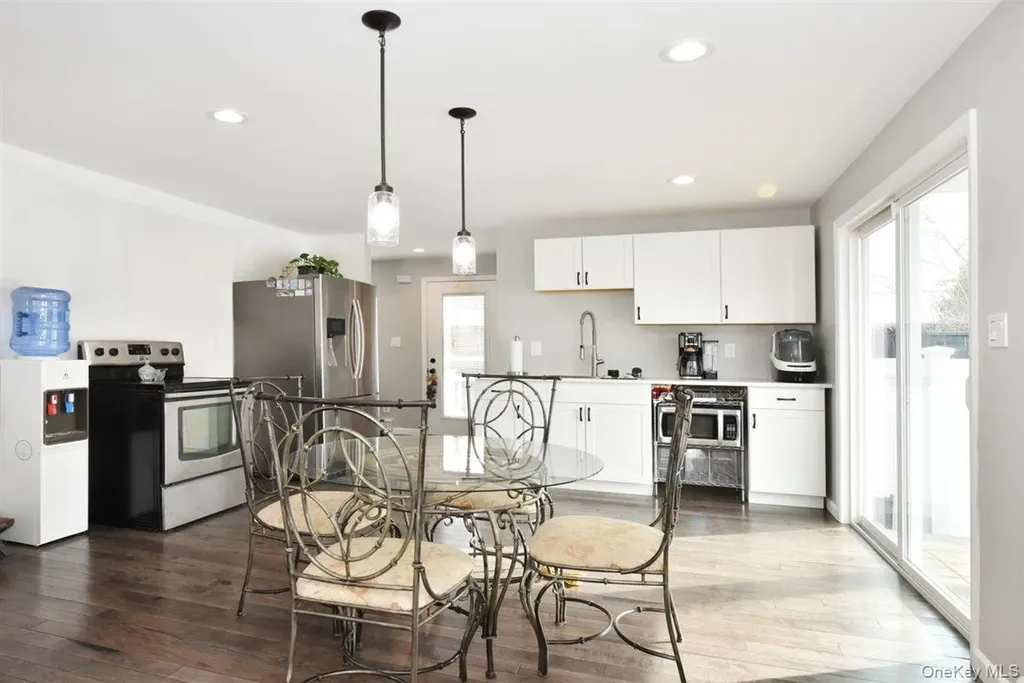 3 Berryhill Lane Bethpage NY 11714