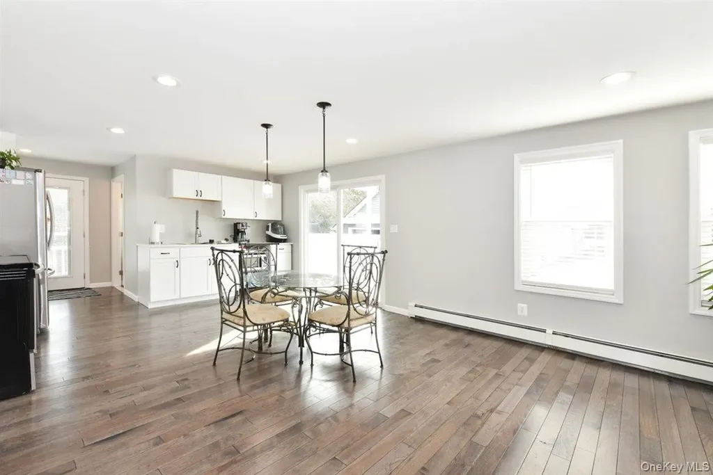 3 Berryhill Lane Bethpage NY 11714