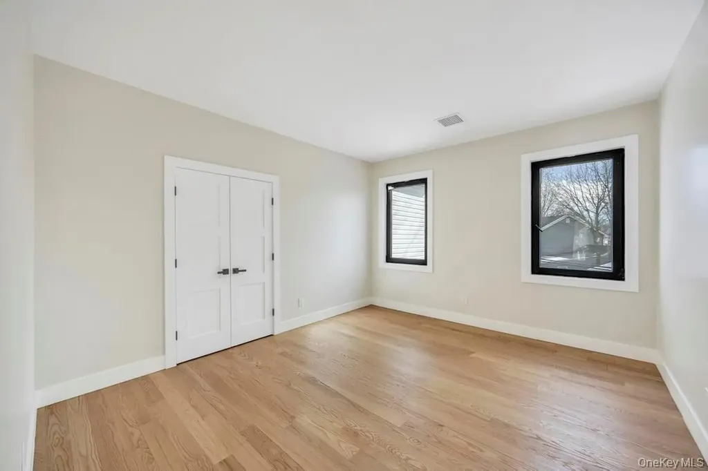 45 Ramble Lane Levittown NY 11756