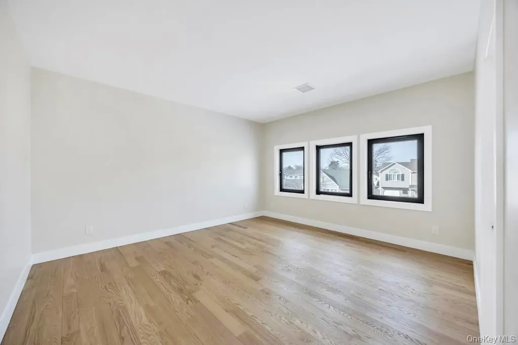 45 Ramble Lane Levittown NY 11756