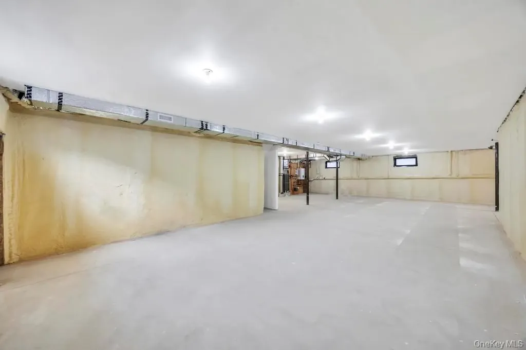 45 Ramble Lane Levittown NY 11756