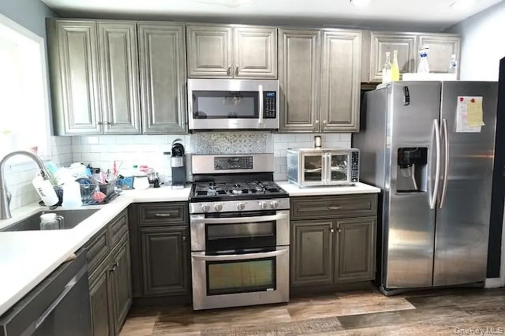 2816 Collis Place Bronx NY 10465
