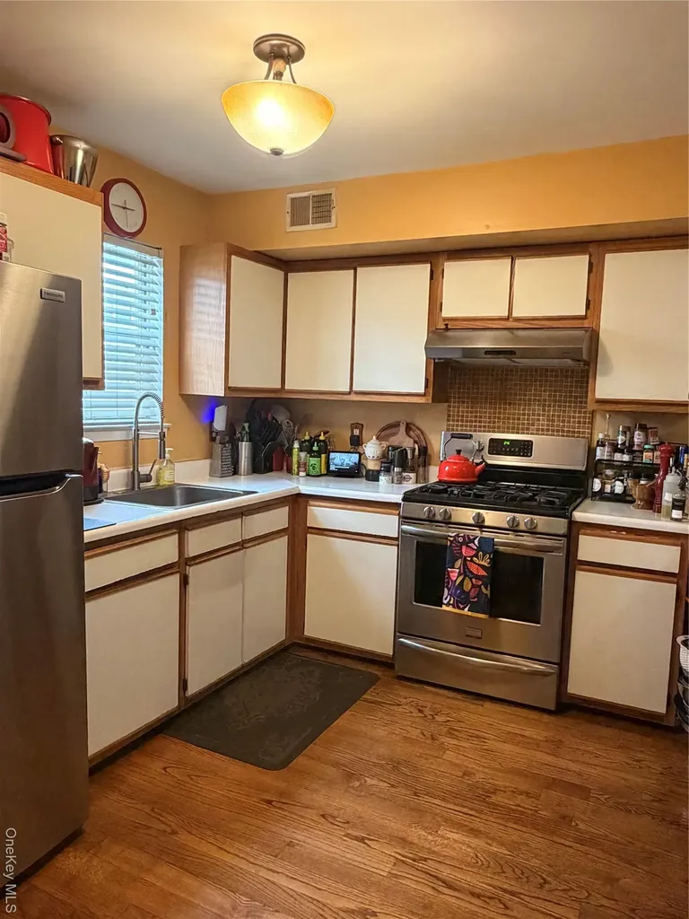 2712 Schleigel Boulevard Amityville NY 11701