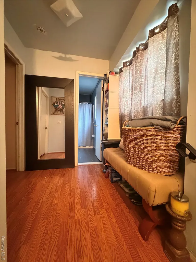 2712 Schleigel Boulevard Amityville NY 11701