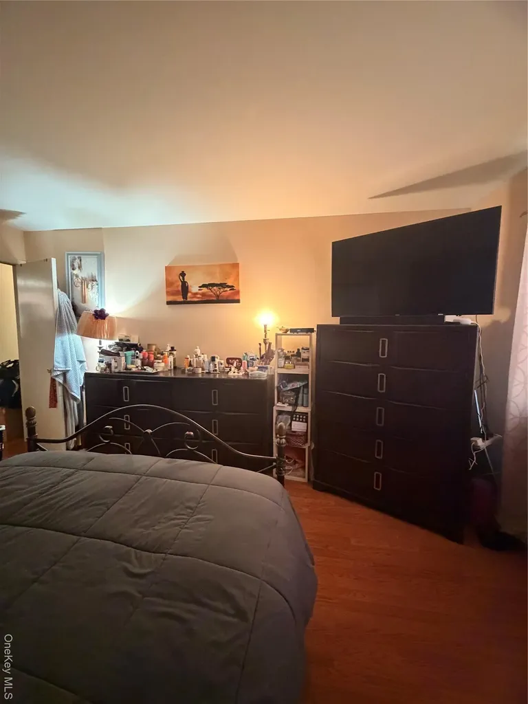 2712 Schleigel Boulevard Amityville NY 11701