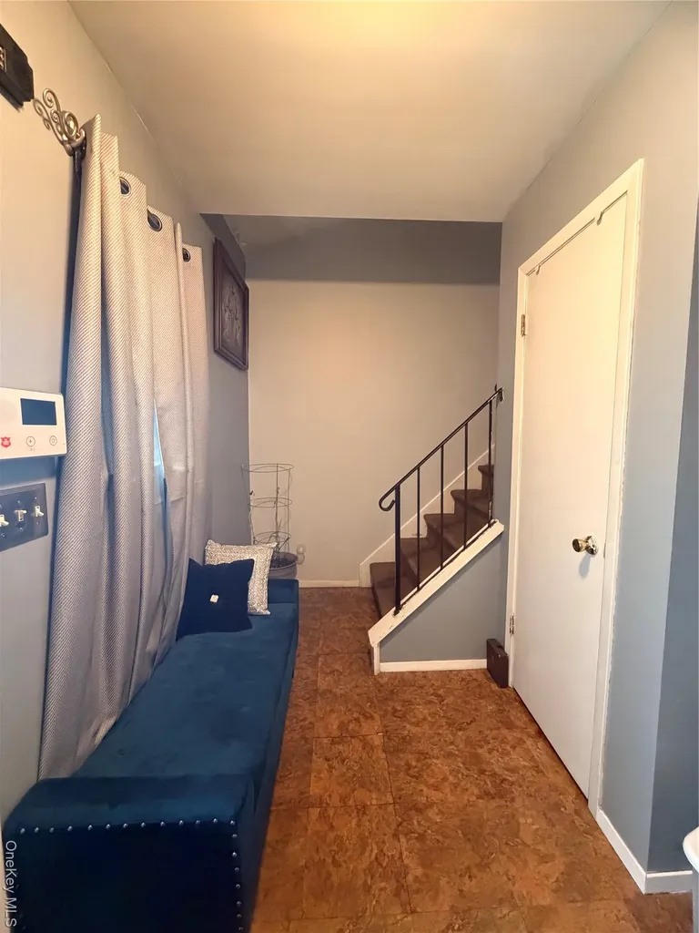 2712 Schleigel Boulevard Amityville NY 11701