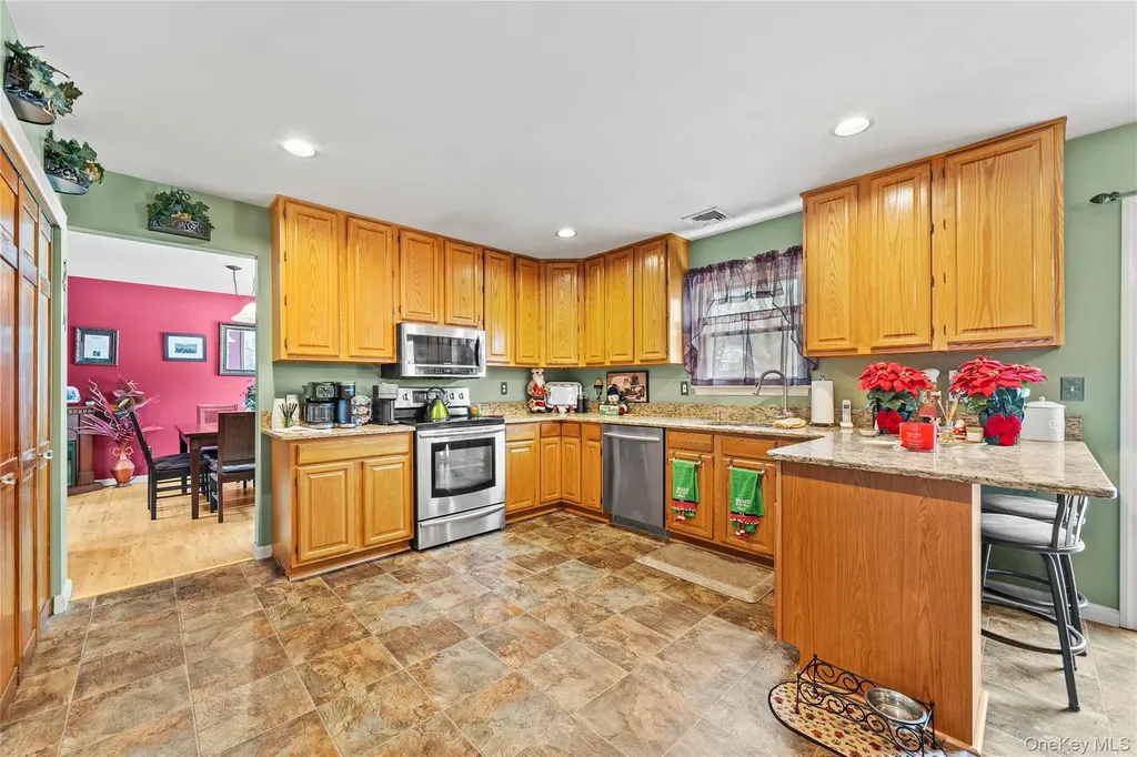 3 Crystal Brook Court Islip NY 11751