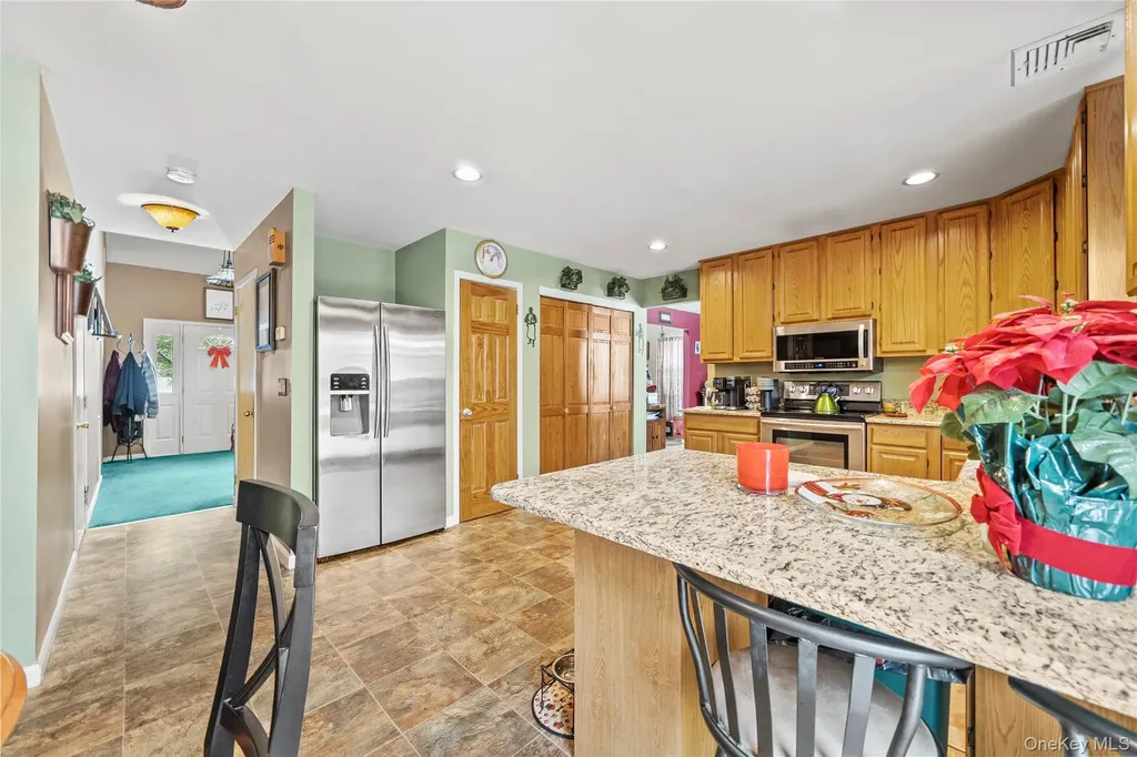 3 Crystal Brook Court Islip NY 11751