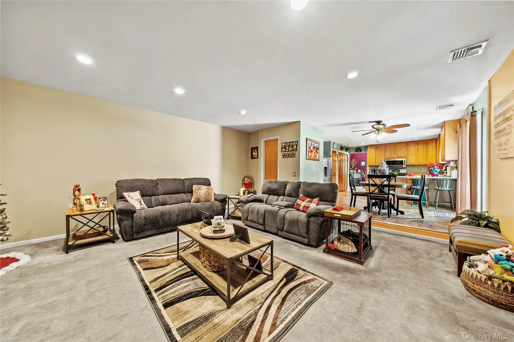 3 Crystal Brook Court Islip NY 11751