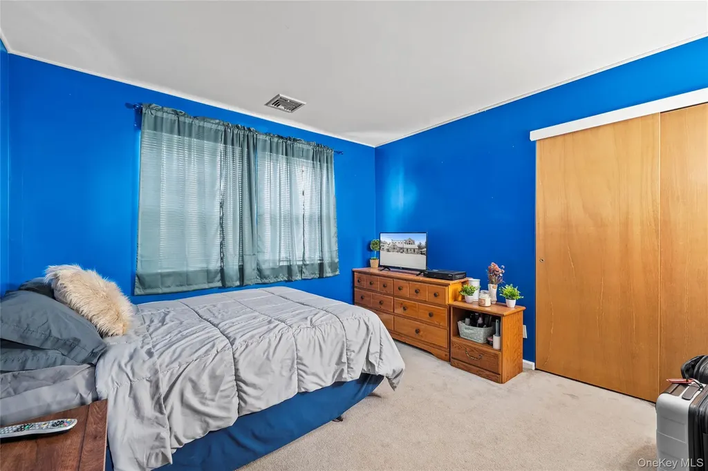 3 Crystal Brook Court Islip NY 11751