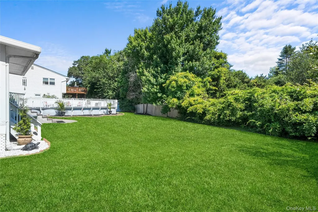 3 Crystal Brook Court Islip NY 11751
