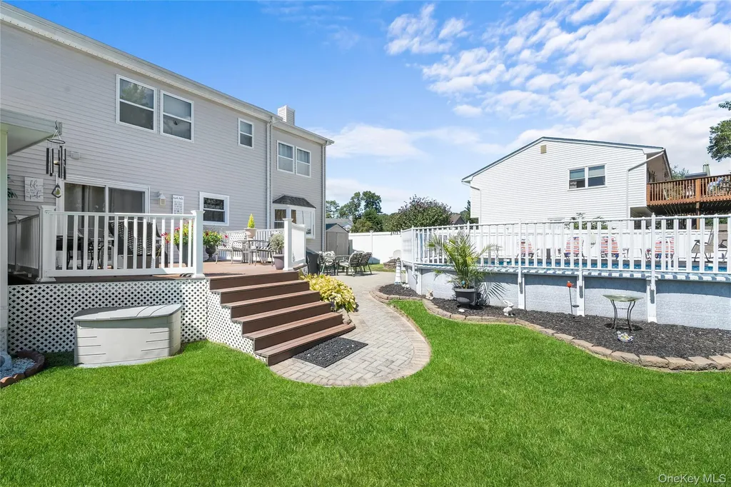 3 Crystal Brook Court Islip NY 11751