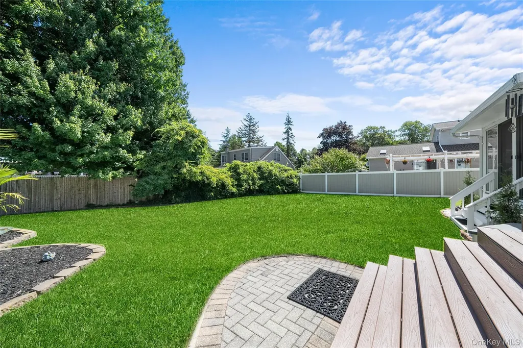 3 Crystal Brook Court Islip NY 11751