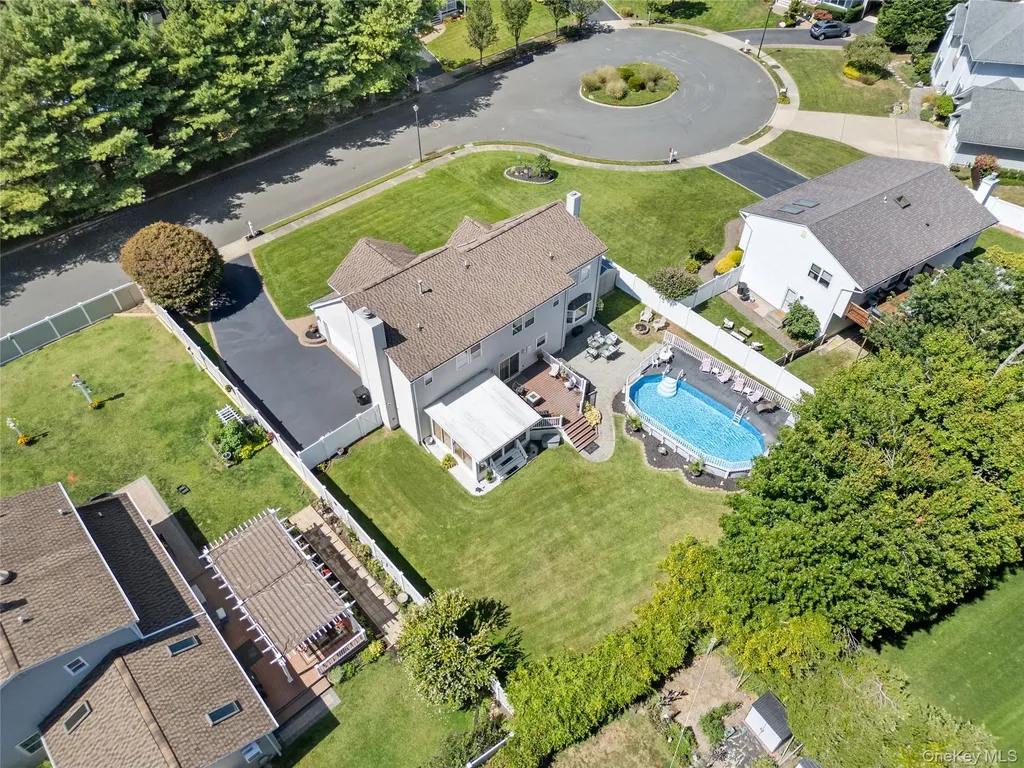 3 Crystal Brook Court Islip NY 11751