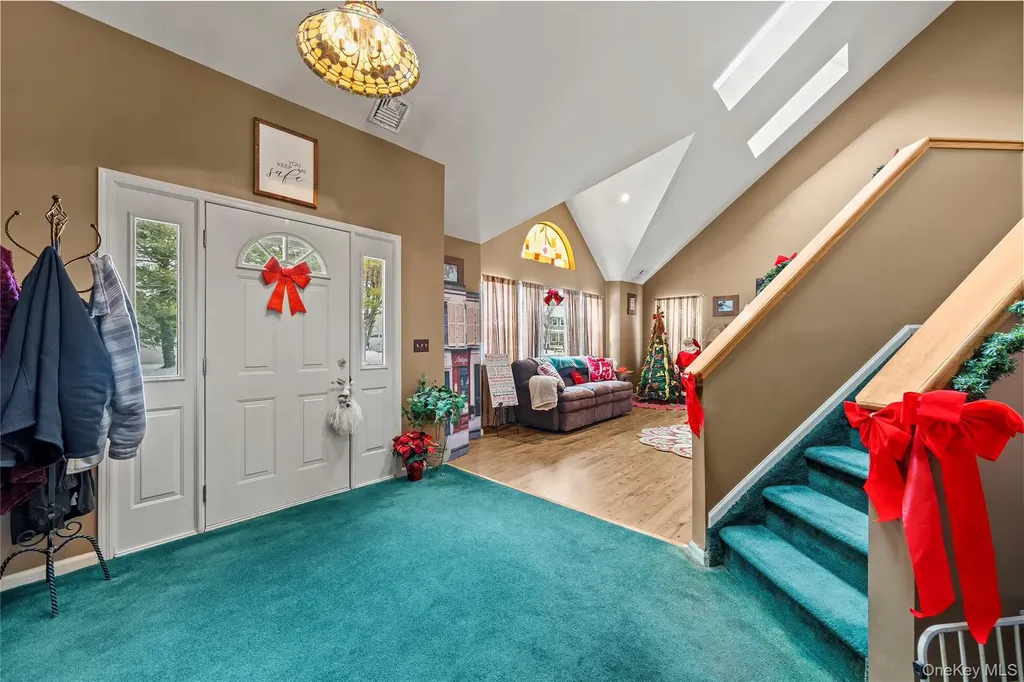3 Crystal Brook Court Islip NY 11751