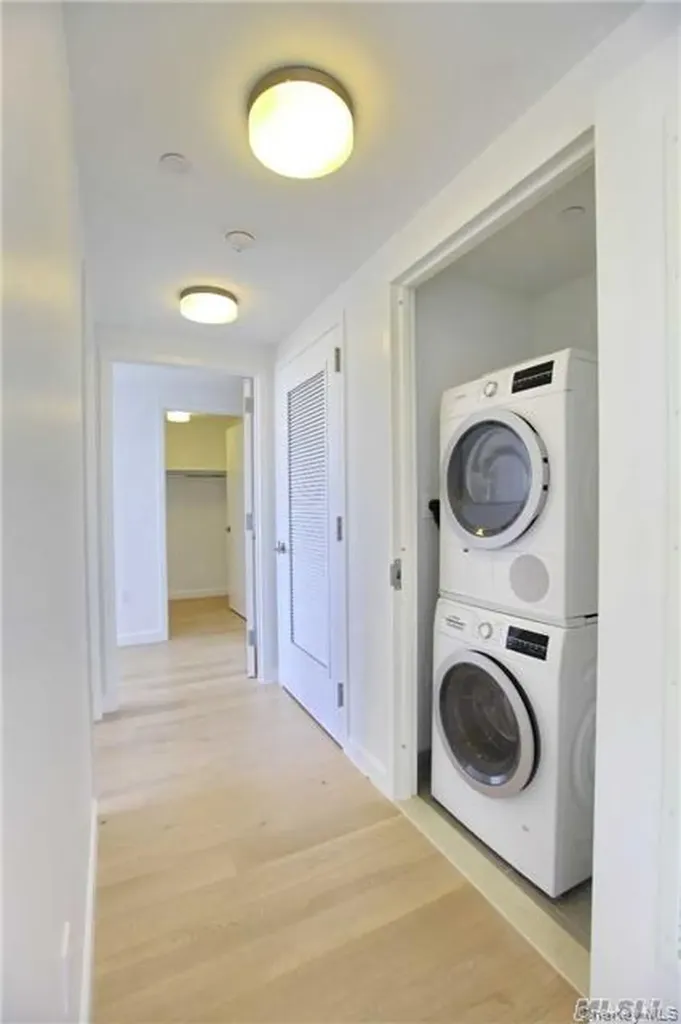 13835 39th Avenue Flushing NY 11354