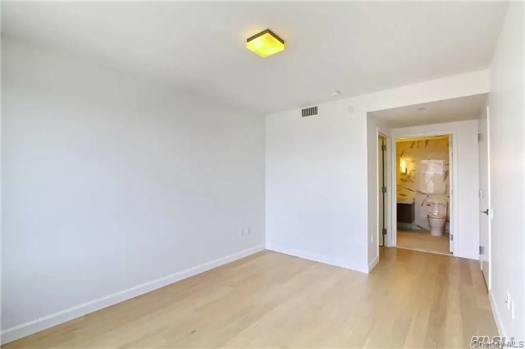 13835 39th Avenue Flushing NY 11354