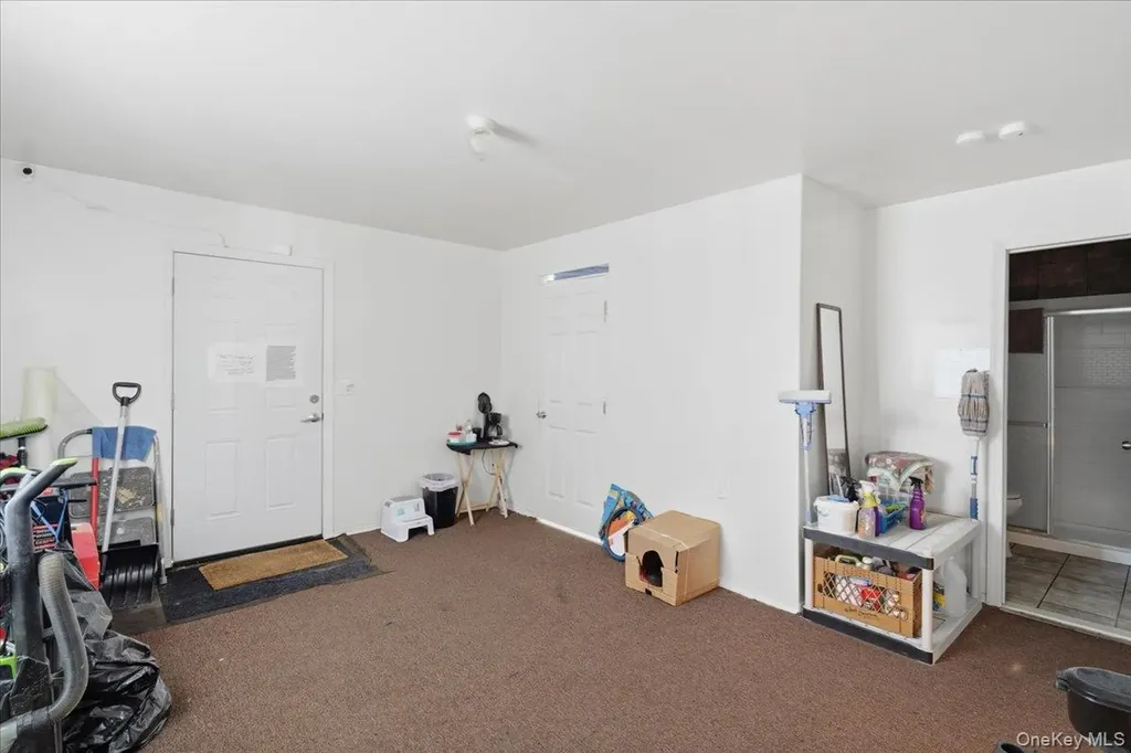 56 Park Lane Medford NY 11763