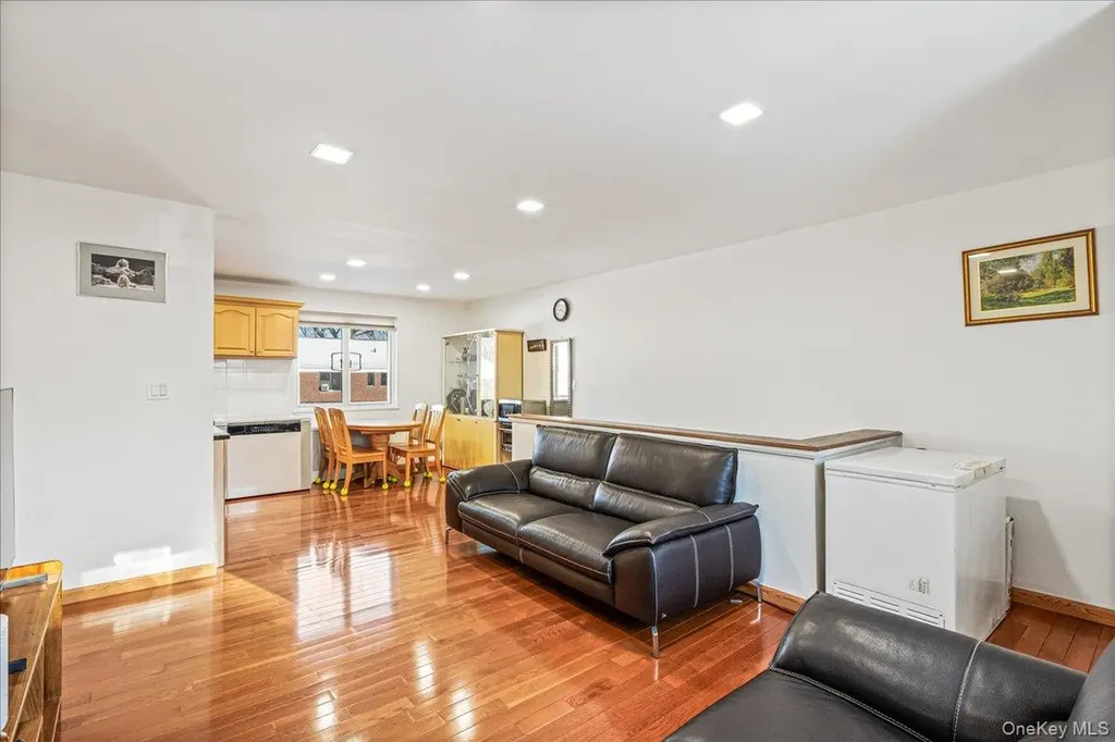 218-07 73rd Avenue Bayside NY 11364