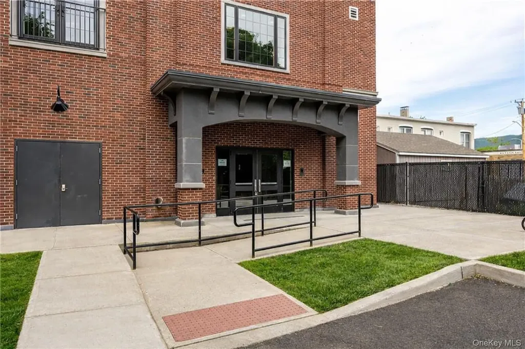 249 Main Street Beacon NY 12508