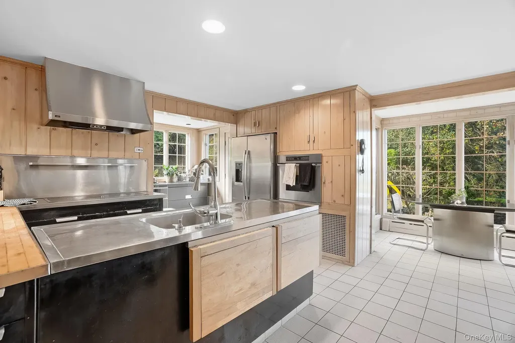 162 Kirby Lane Rye NY 10580