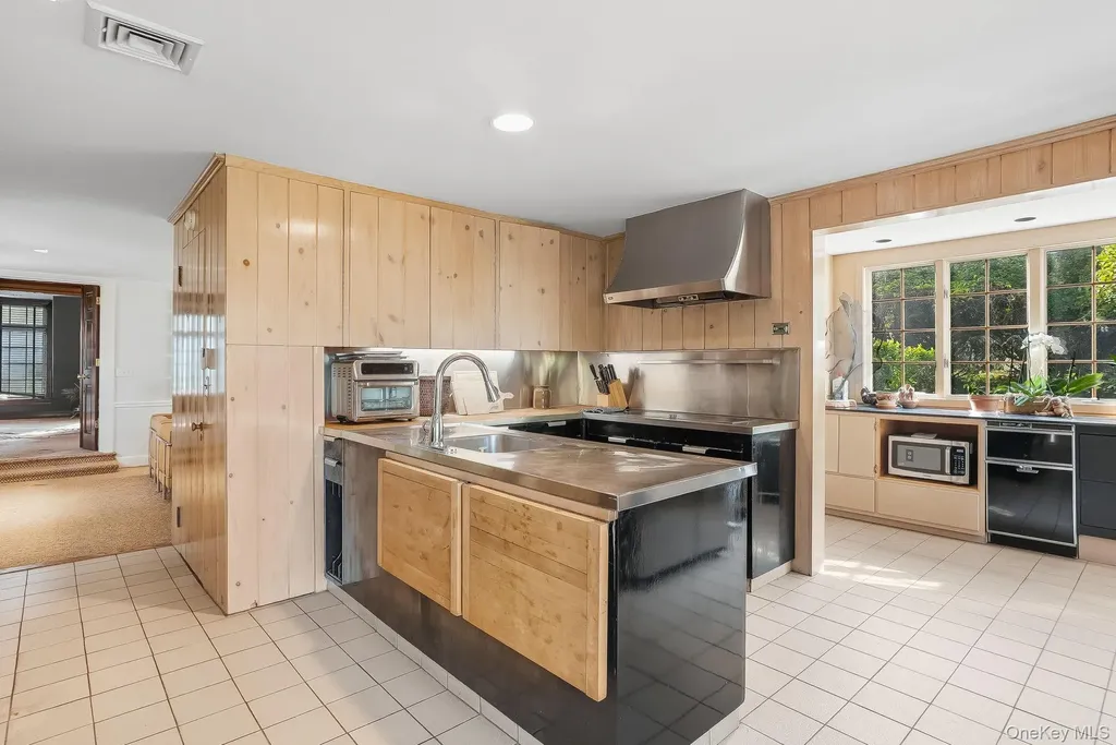162 Kirby Lane Rye NY 10580