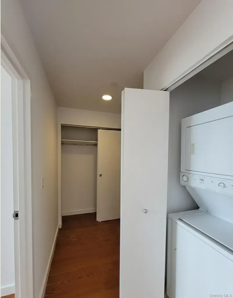 4028 College Point Boulevard Flushing NY 11354
