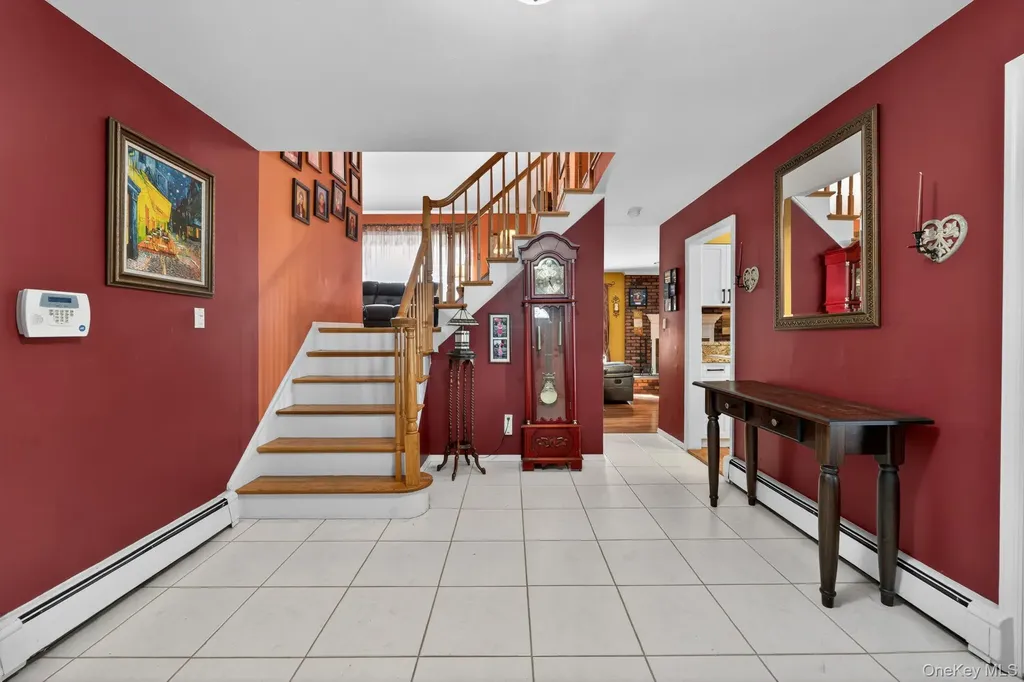 18 Hill Lane Smithtown NY 11787