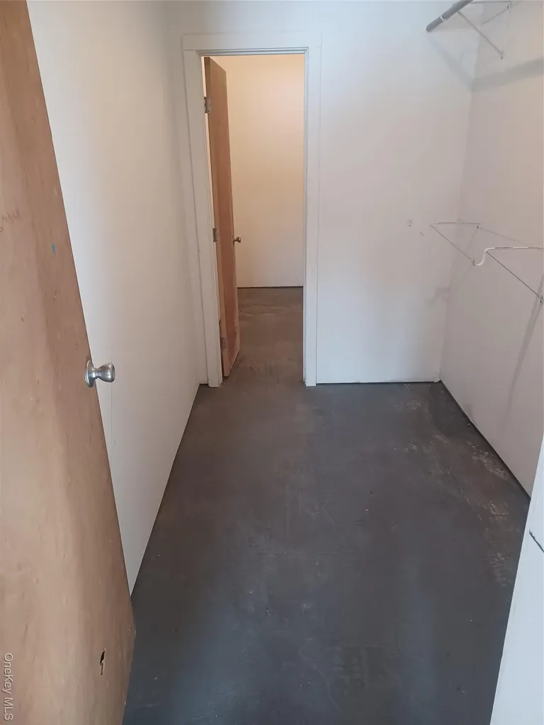 384 Onion Avenue New Hampton NY 10958