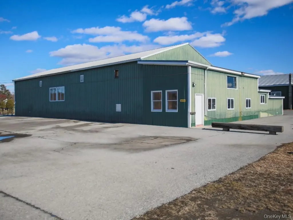 384 Onion Avenue New Hampton NY 10958