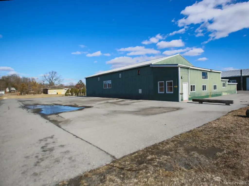384 Onion Avenue New Hampton NY 10958