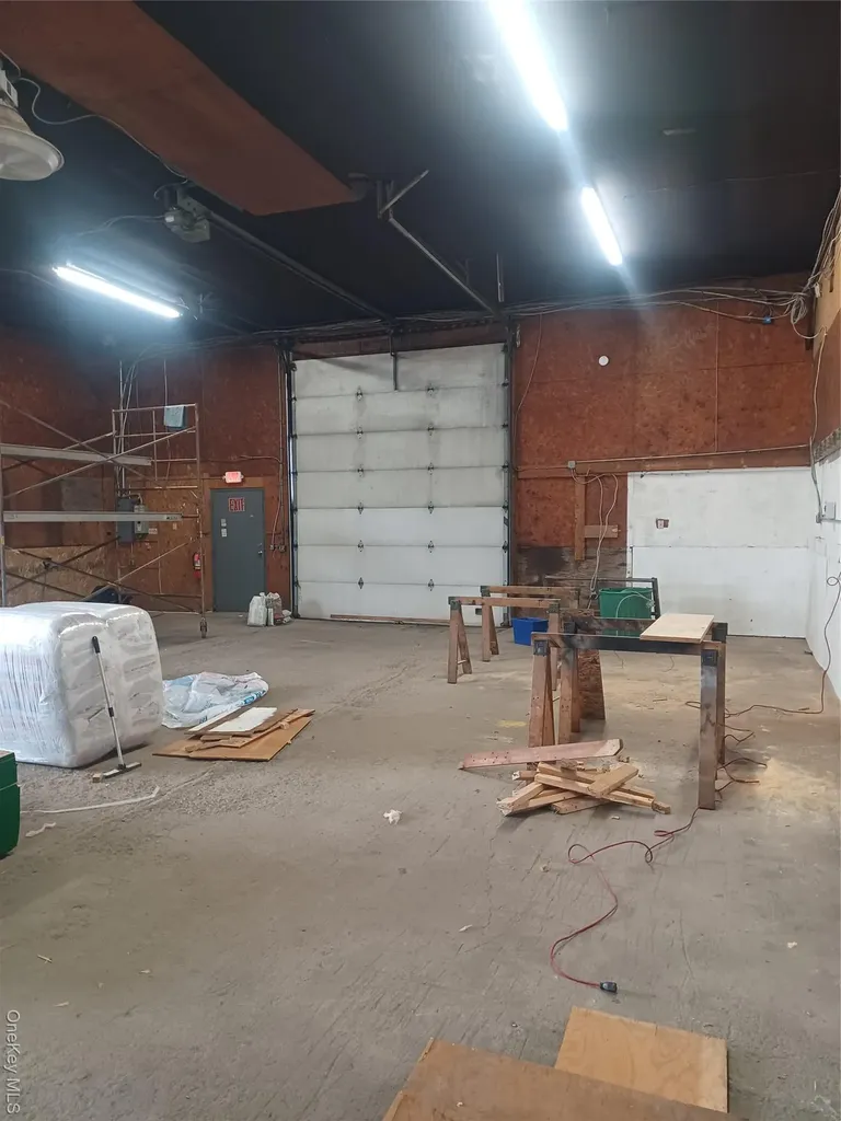 384 Onion Avenue New Hampton NY 10958