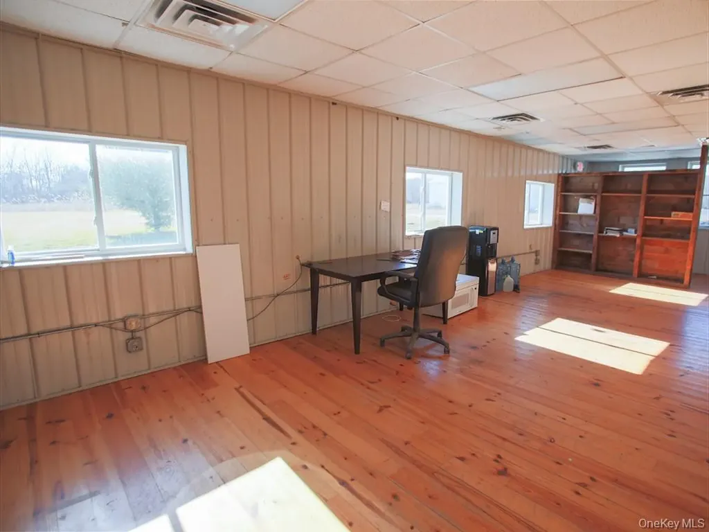384 Onion Avenue New Hampton NY 10958
