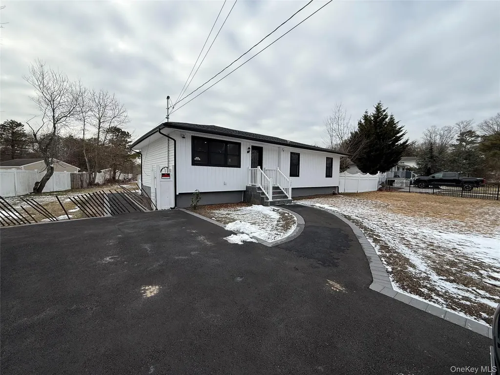 1068 Connetquot Avenue Central Islip NY 11722