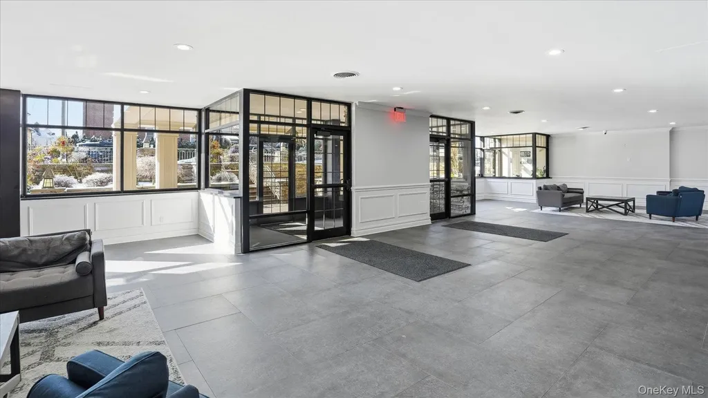 200 Atlantic Avenue Lynbrook NY 11563