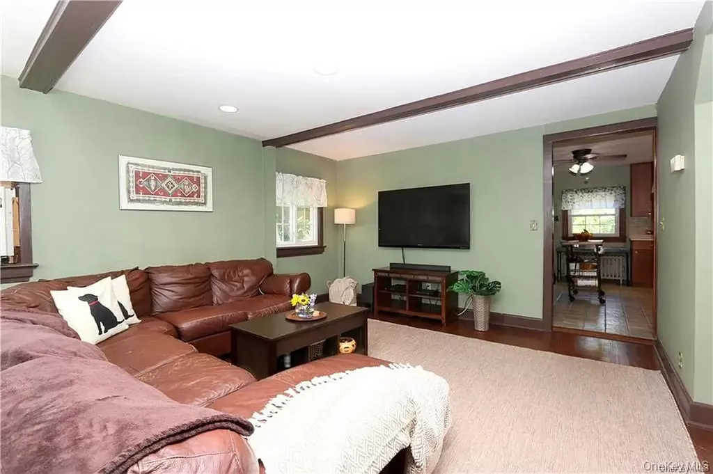 12 Mamanasco Road Carmel NY 10512