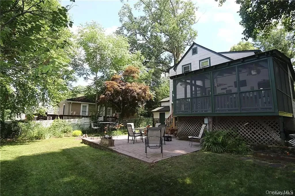 12 Mamanasco Road Carmel NY 10512