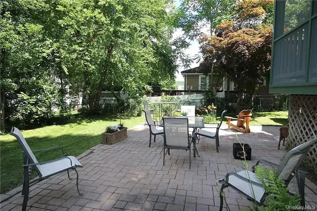 12 Mamanasco Road Carmel NY 10512