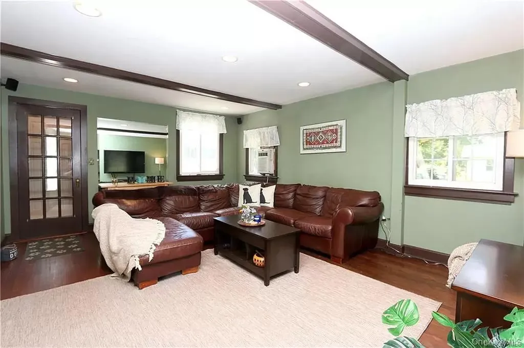 12 Mamanasco Road Carmel NY 10512