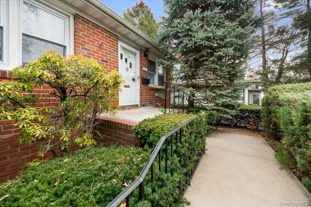 5824 Fieldston Road Bronx NY 10471