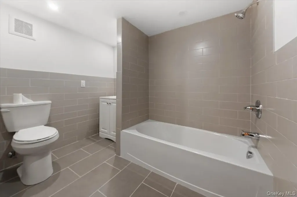 5824 Fieldston Road Bronx NY 10471