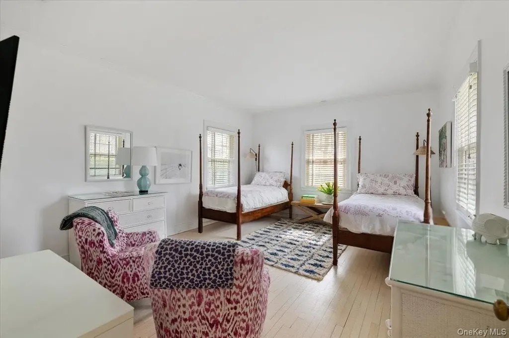 100 Ocean Avenue Lawrence NY 11559
