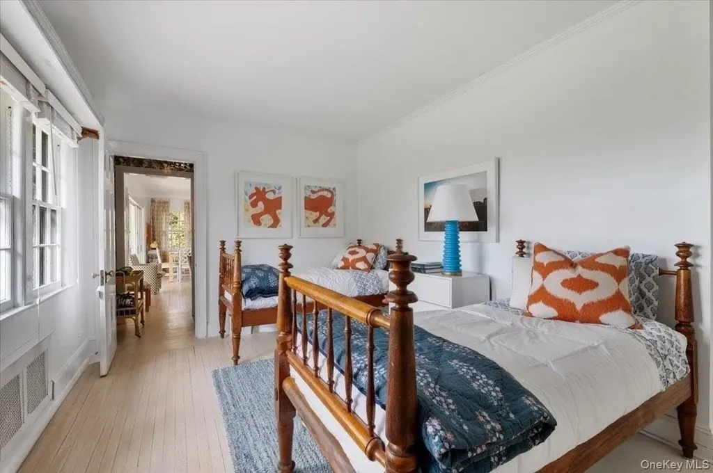 100 Ocean Avenue Lawrence NY 11559